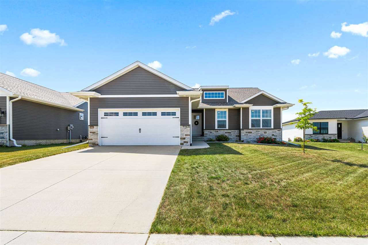 725 Pace Ct