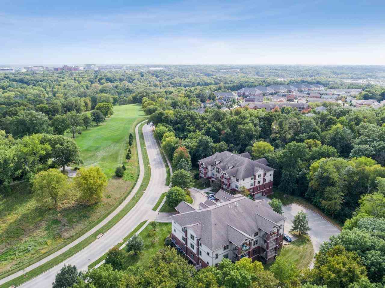 866 Foster Rd