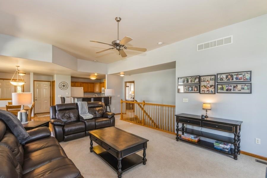83 Notting Hill Ln