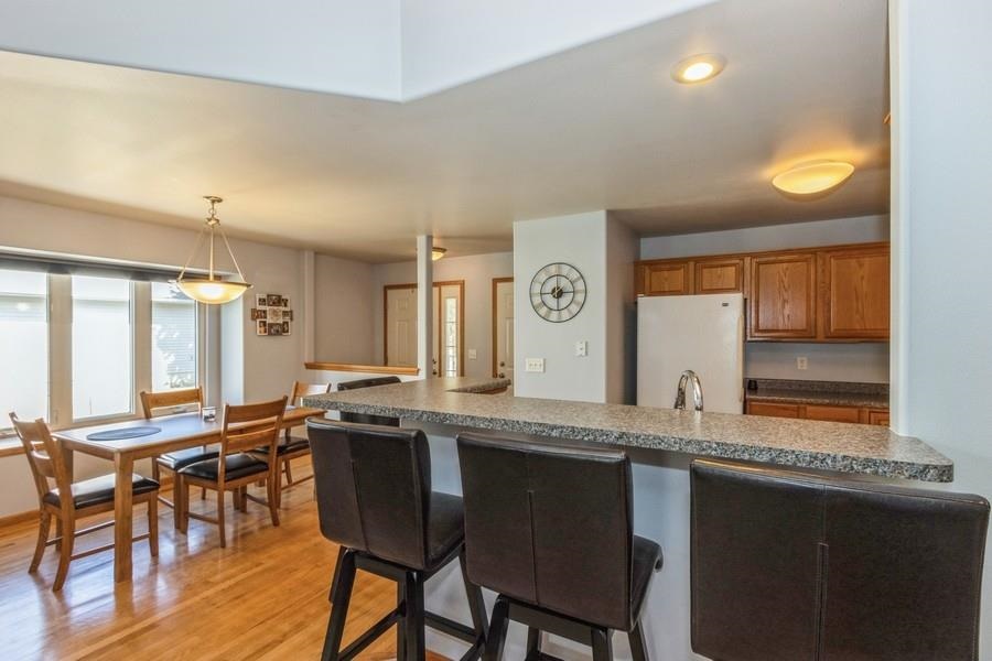 83 Notting Hill Ln