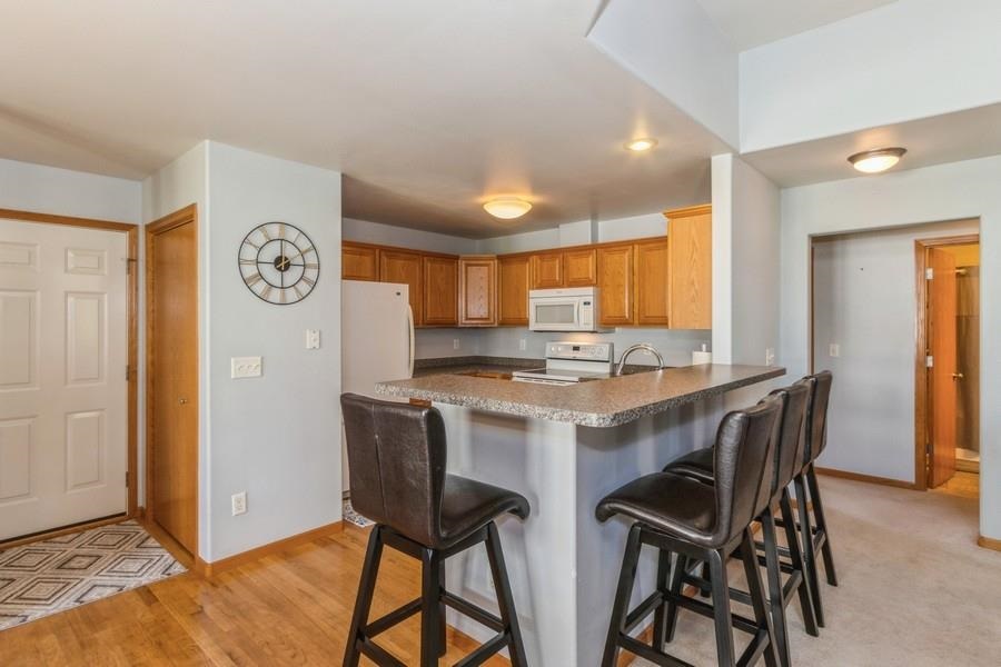 83 Notting Hill Ln