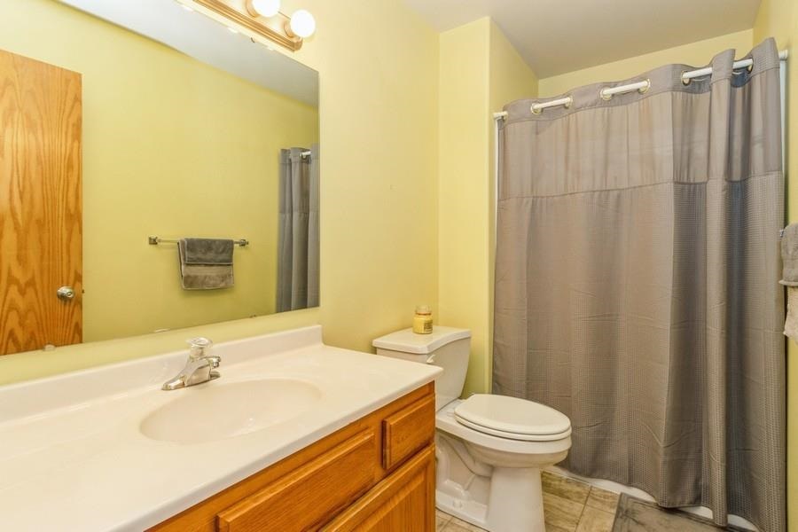 83 Notting Hill Ln