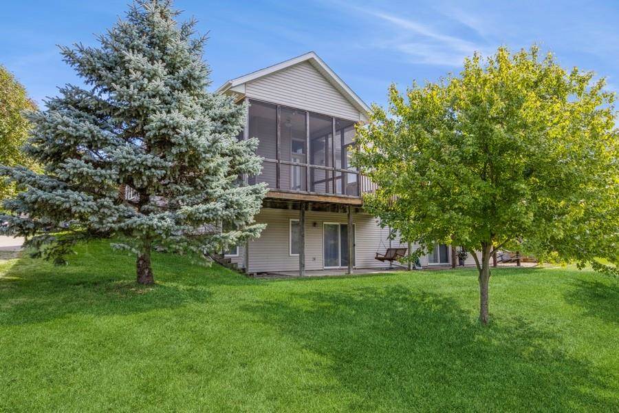 83 Notting Hill Ln