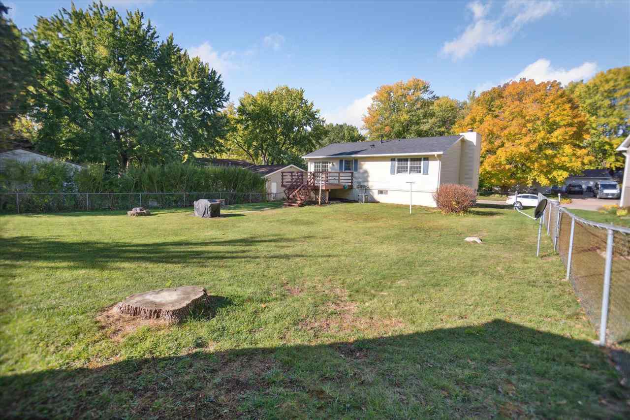 2222 Russell Dr
