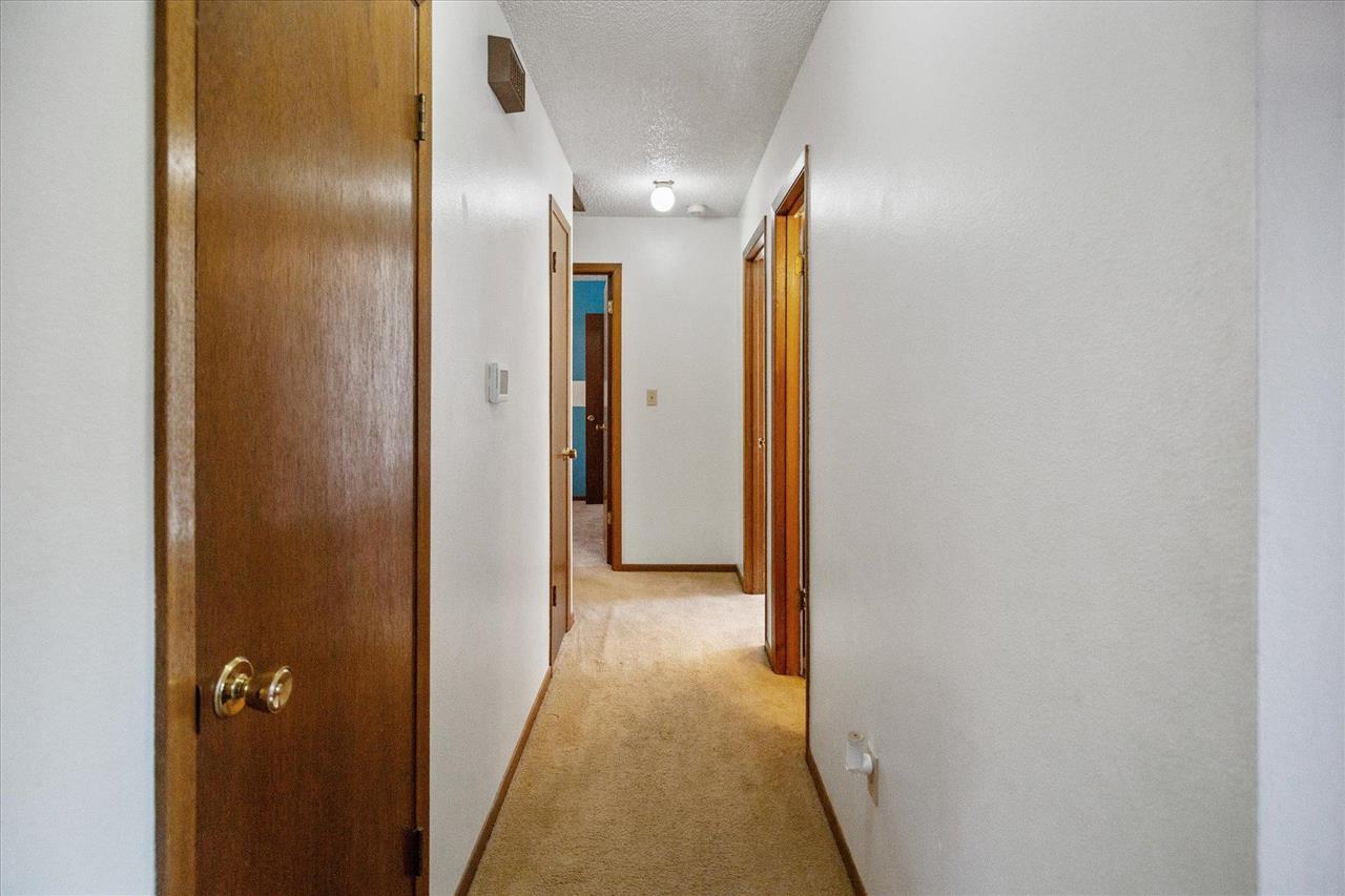2222 Russell Dr