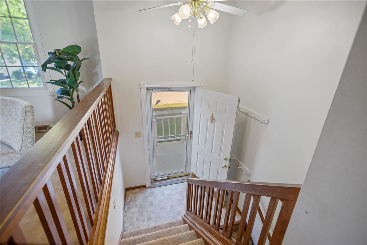 2222 Russell Dr
