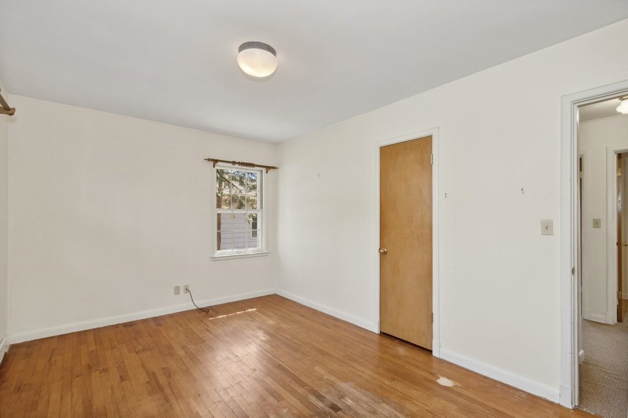 221 Magowan Ave