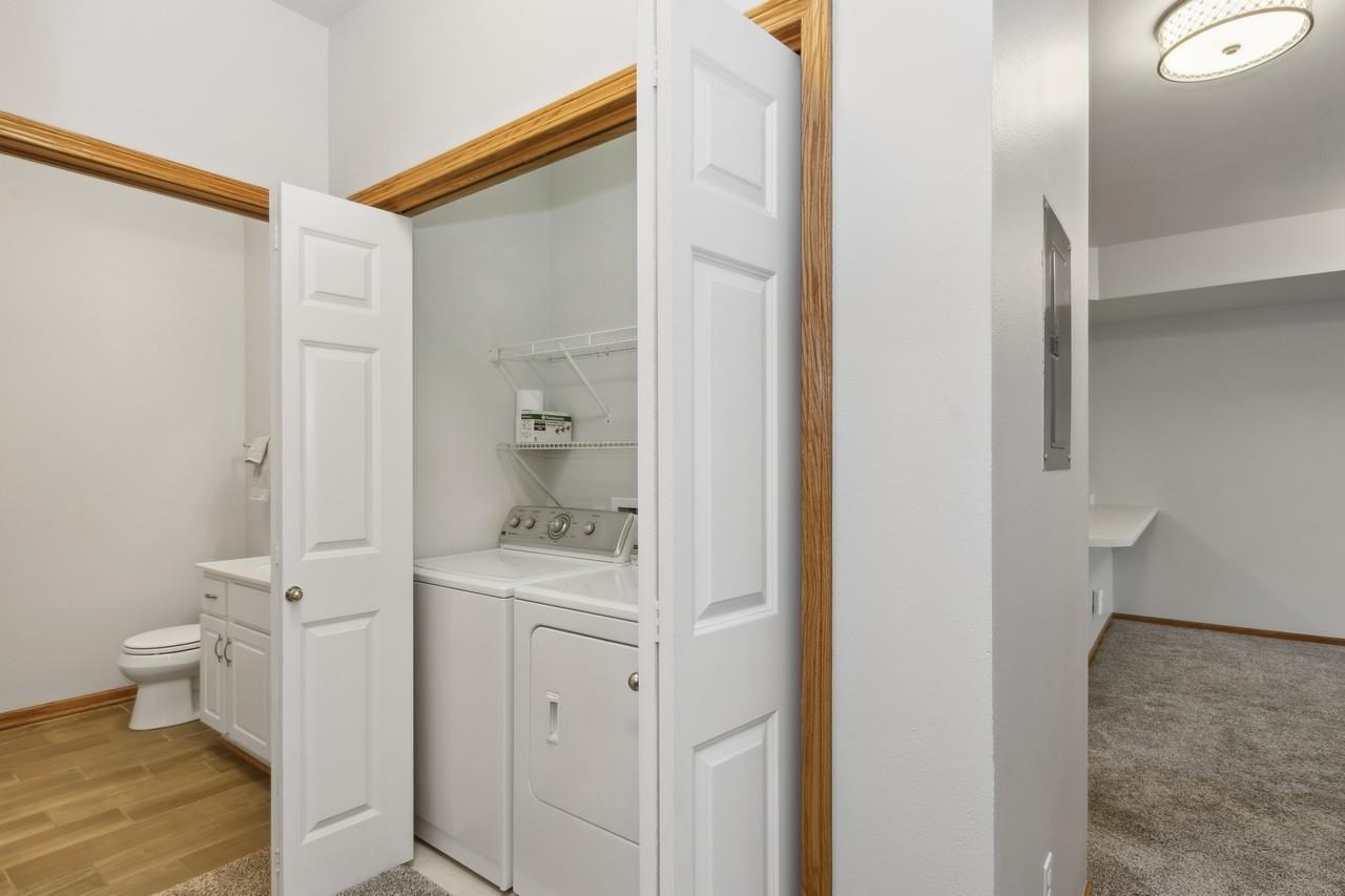 1759 Louis Pl