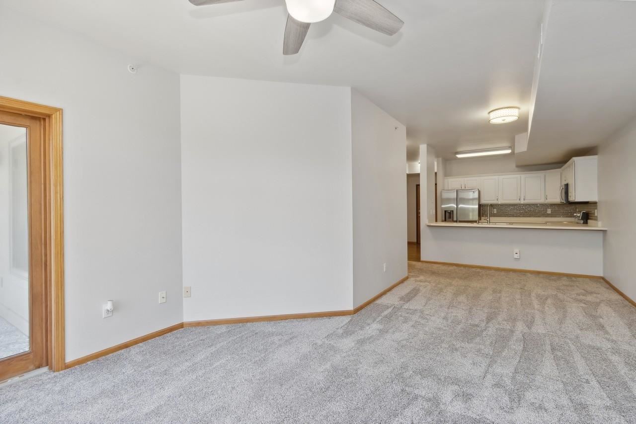 1759 Louis Pl