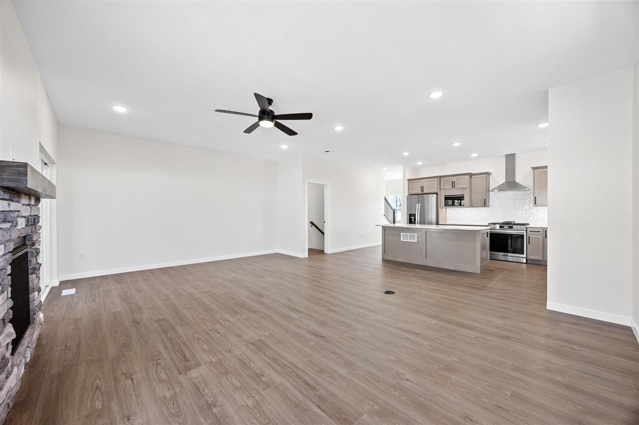 354 Cherry Ave