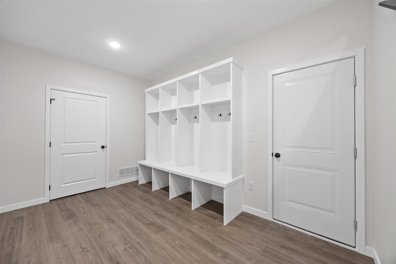 354 Cherry Ave