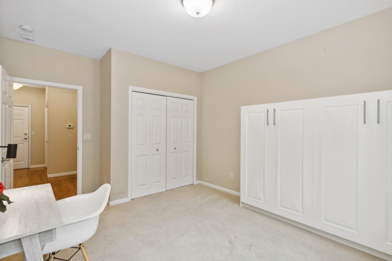 864 Foster Rd