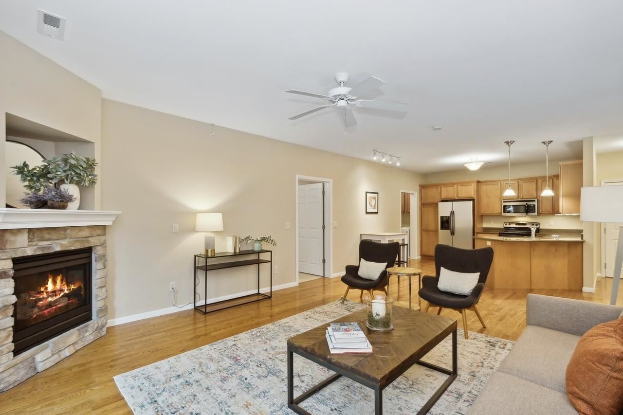 864 Foster Rd