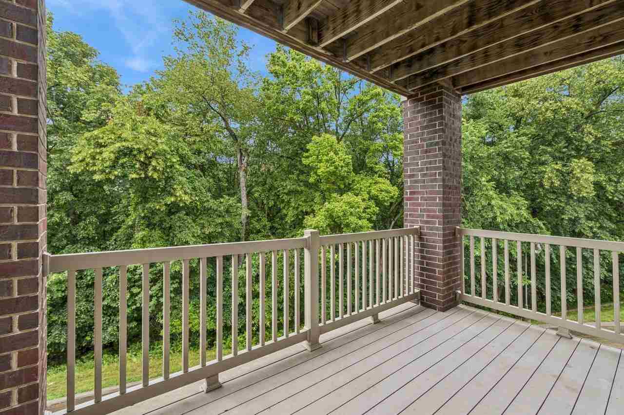 864 Foster Rd