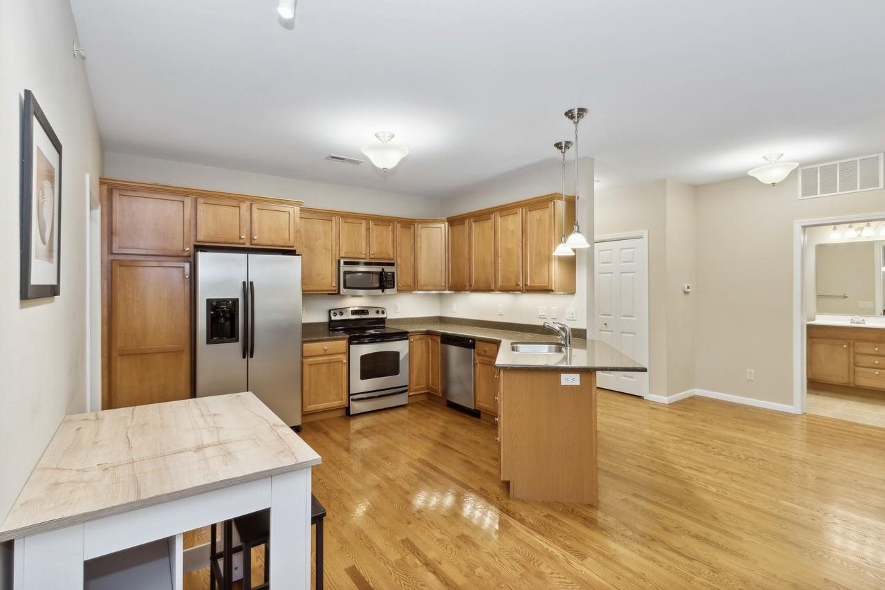 864 Foster Rd