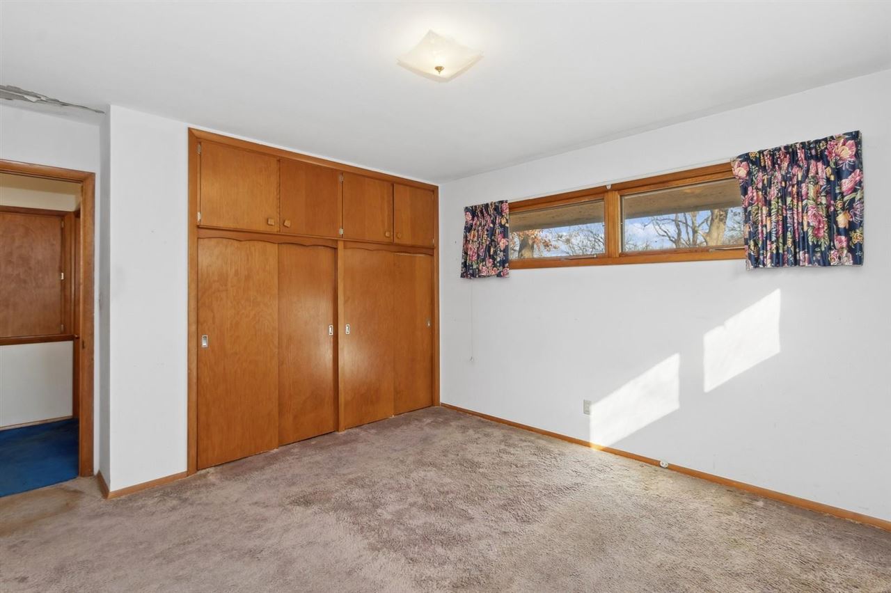 1674 Ridge Rd