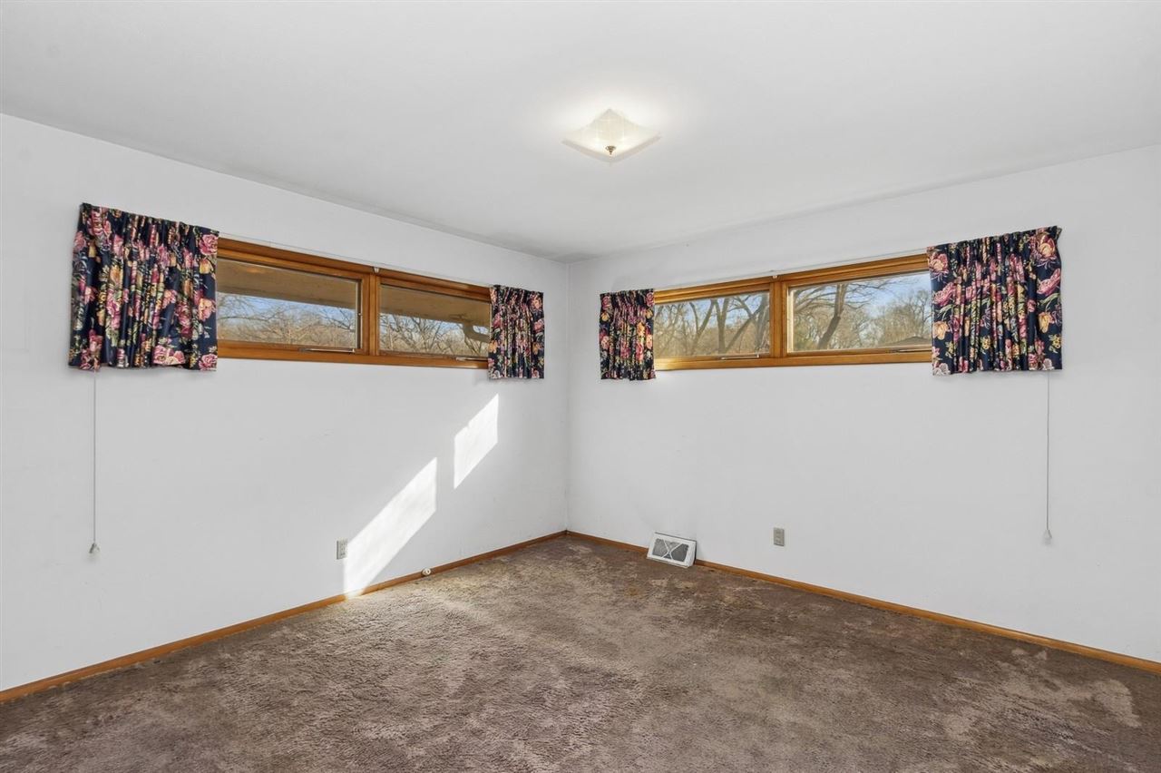 1674 Ridge Rd