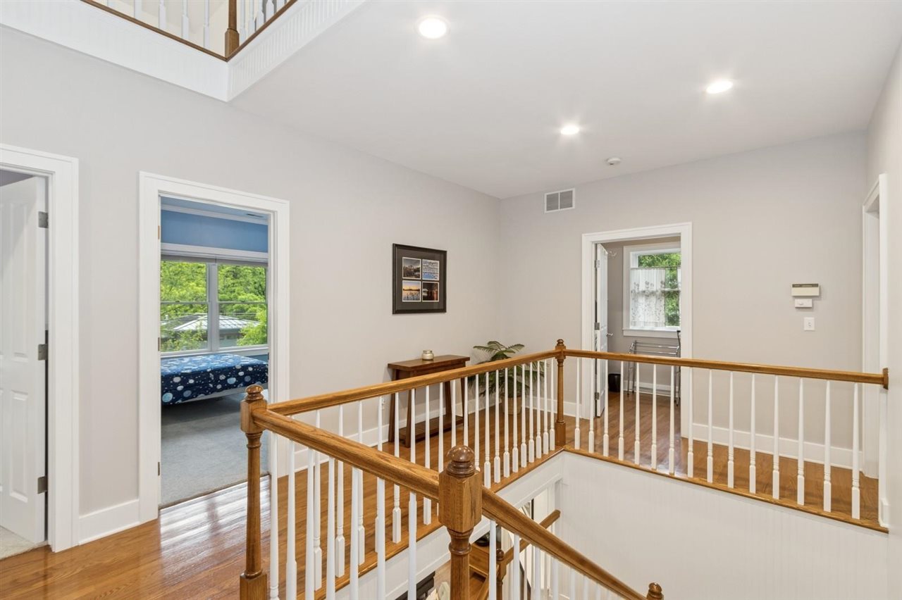 216 Magowan Ave
