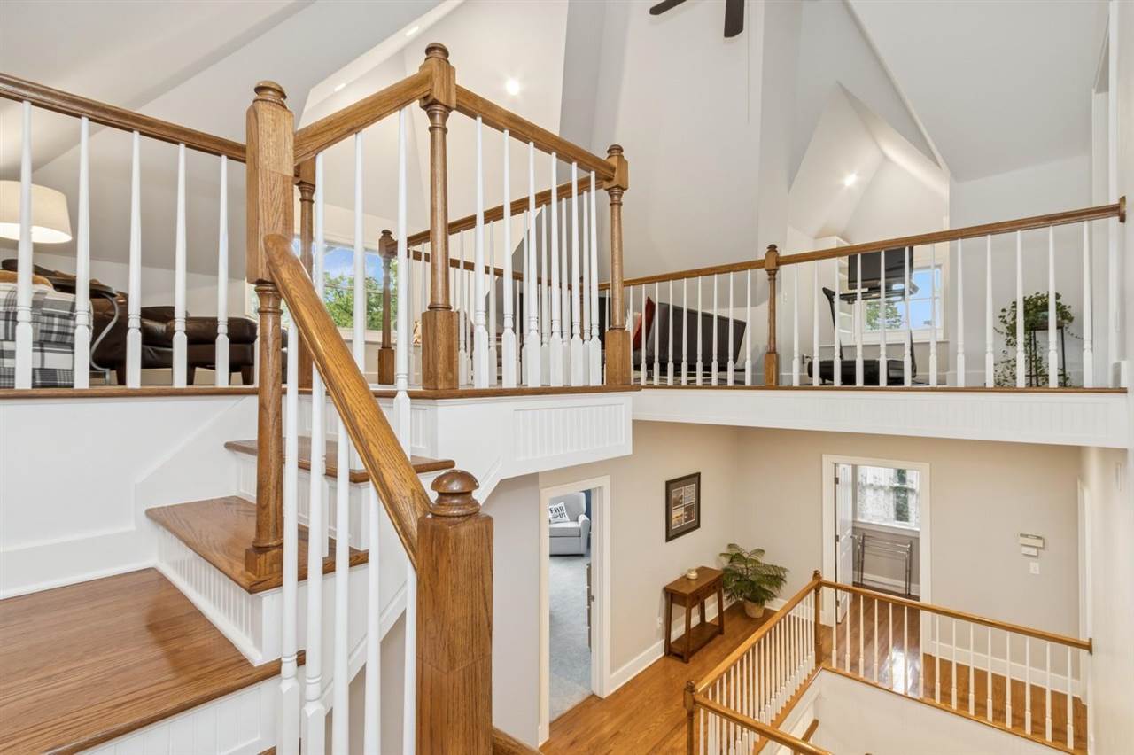 216 Magowan Ave