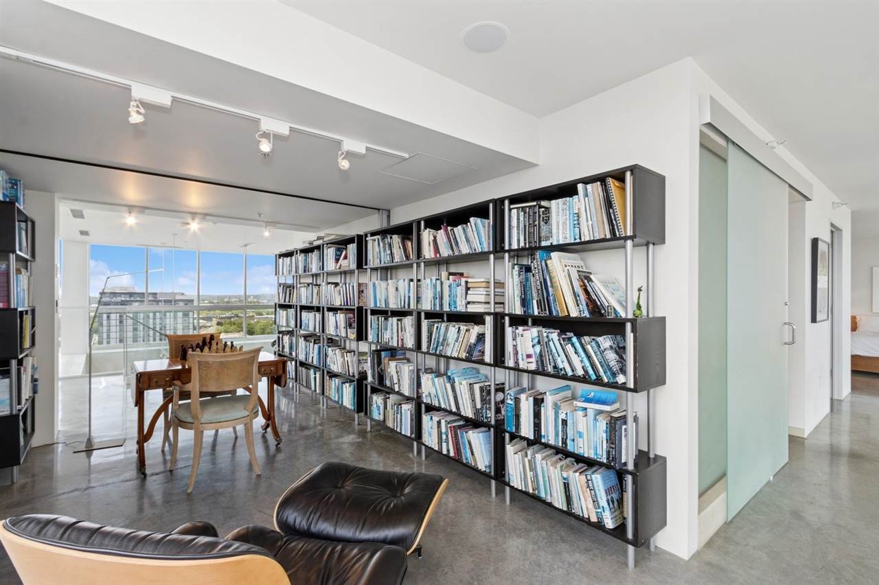 221 E College St Unit: Nos. 1301 +1302