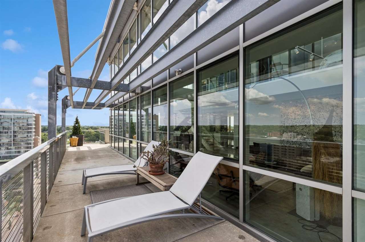 221 E College St Unit: Nos. 1301 +1302