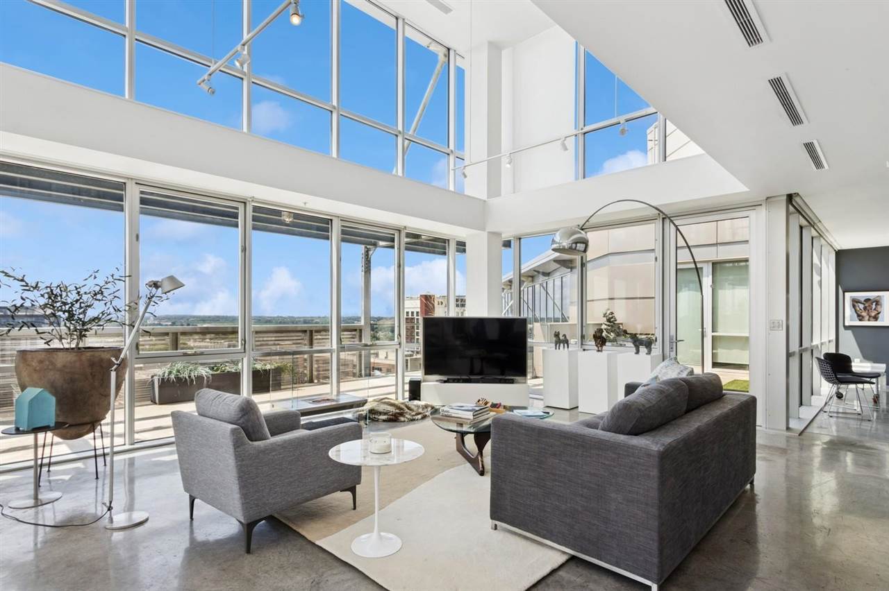 221 E College St Unit: Nos. 1301 +1302