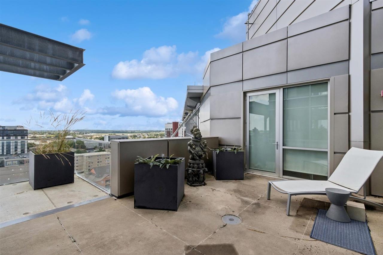 221 E College St Unit: Nos. 1301 +1302
