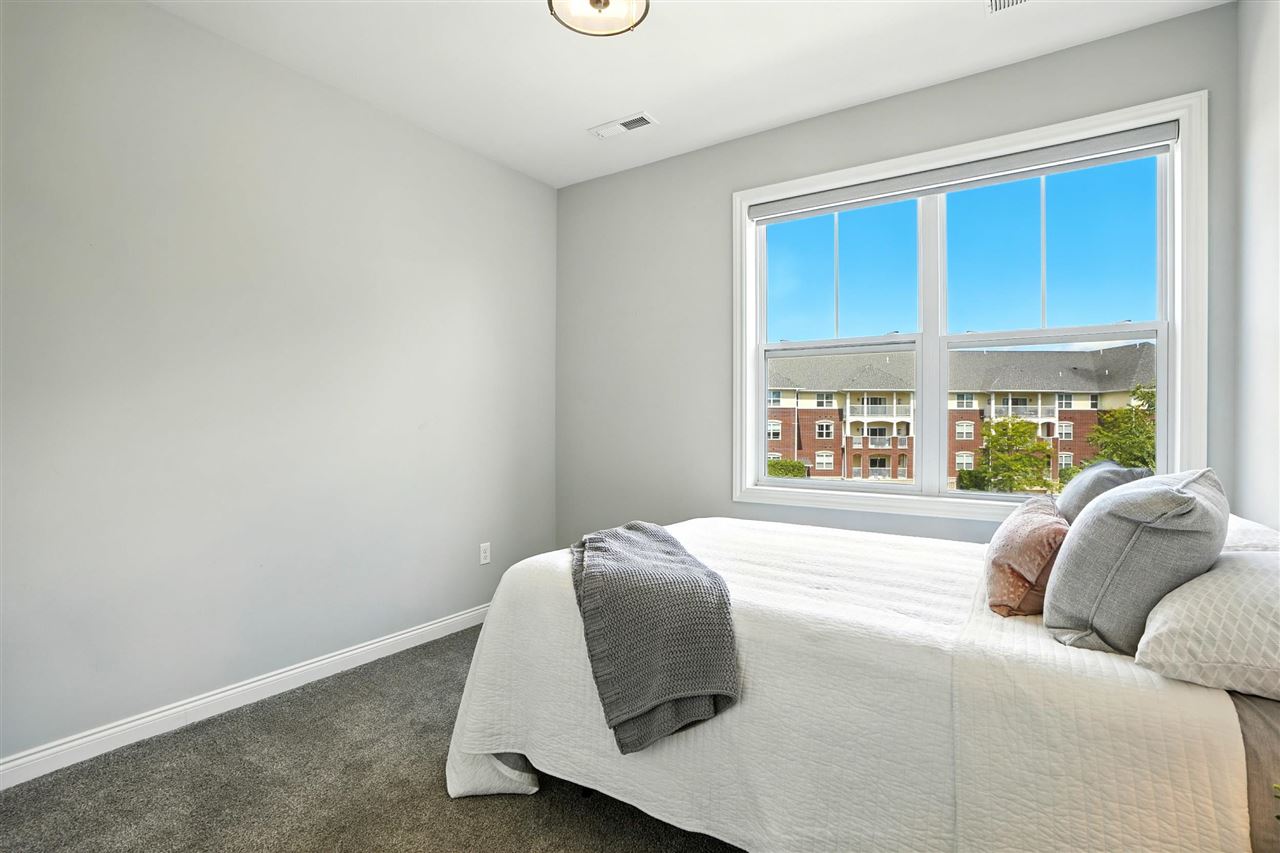 2176 Willenbrock Cir