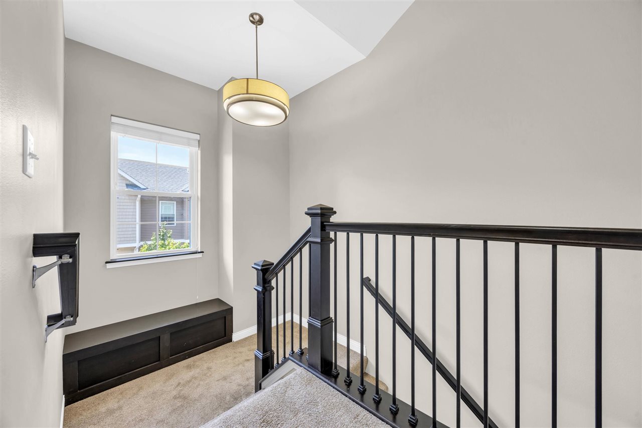 440 3rd Ave Apt 4