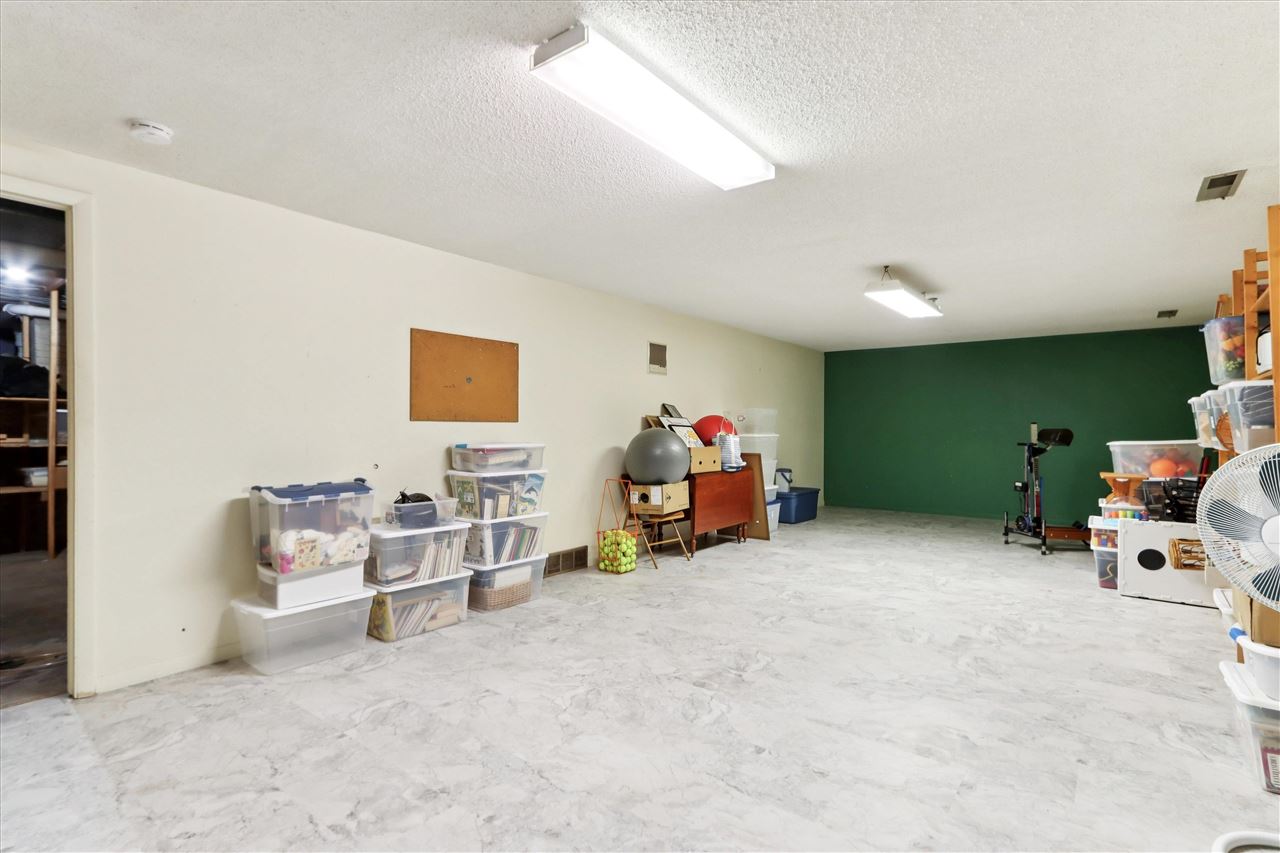 1950 Calvin Ave