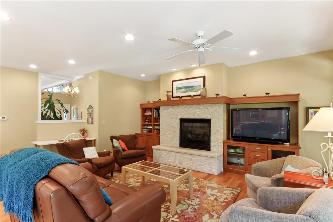 1950 Calvin Ave