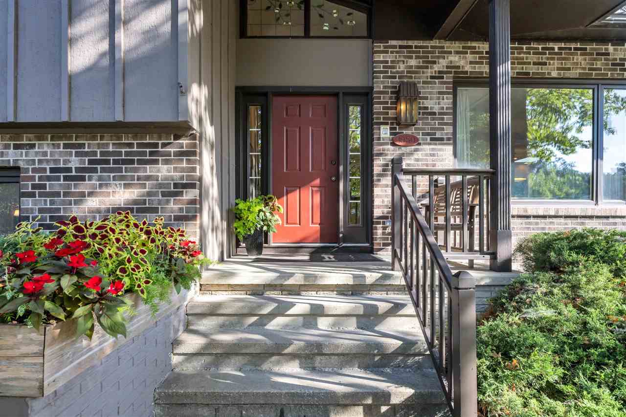 1950 Calvin Ave