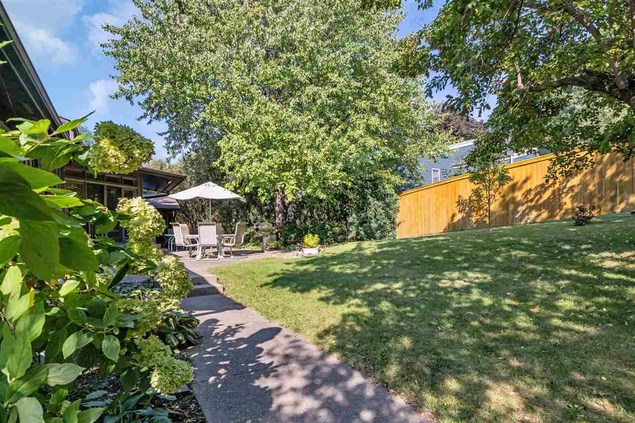 1950 Calvin Ave