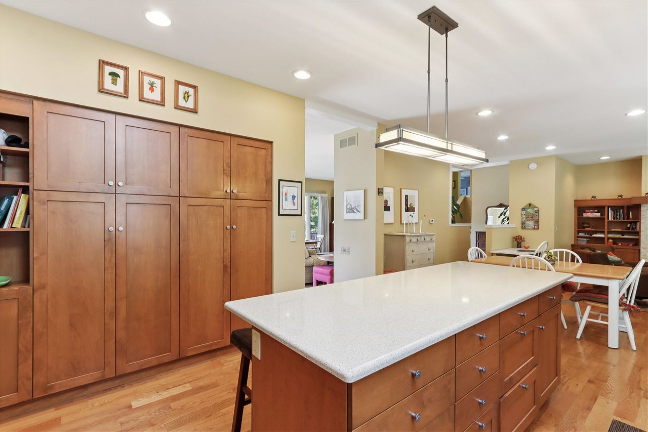 1950 Calvin Ave