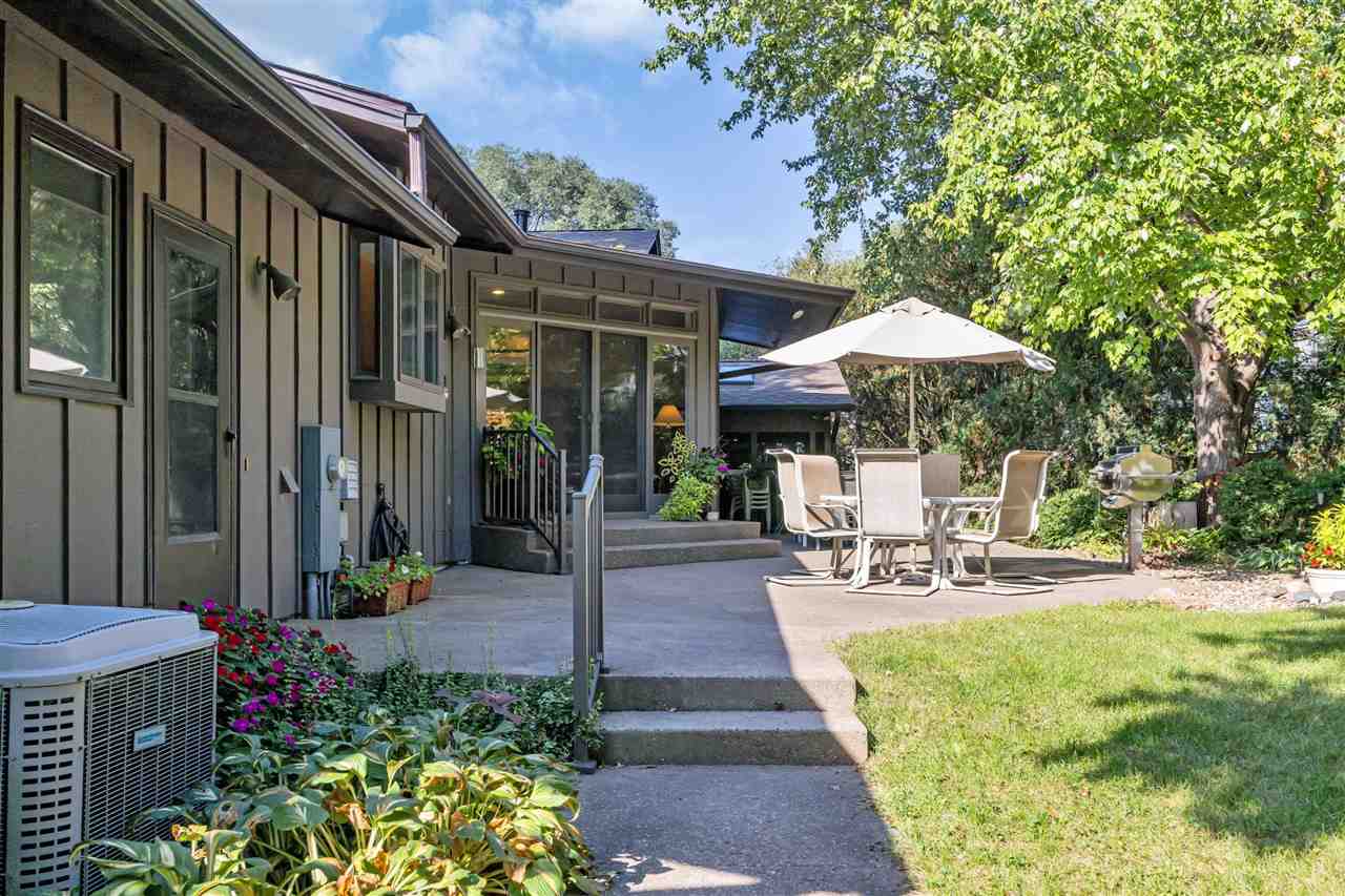 1950 Calvin Ave