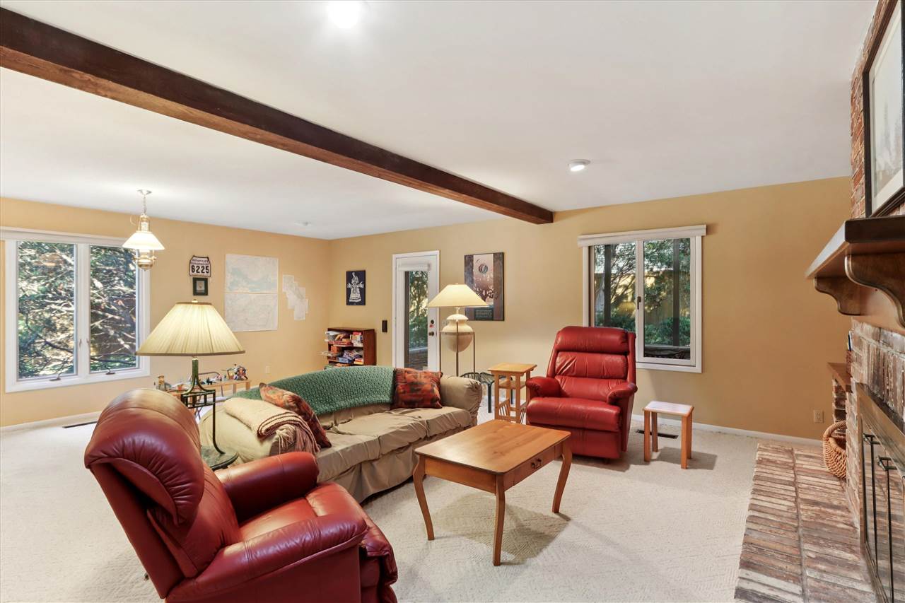 1950 Calvin Ave