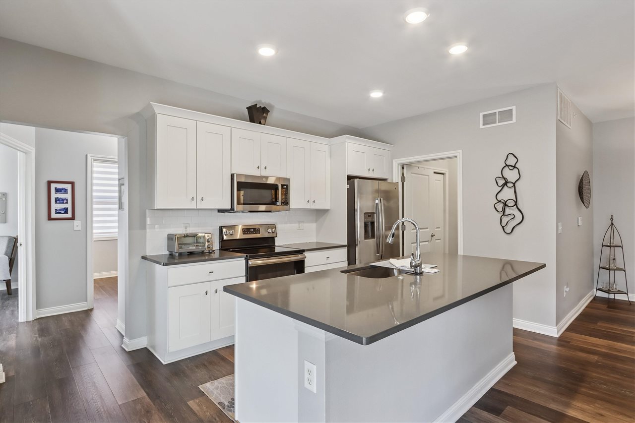 2194 Willenbrock Cir.