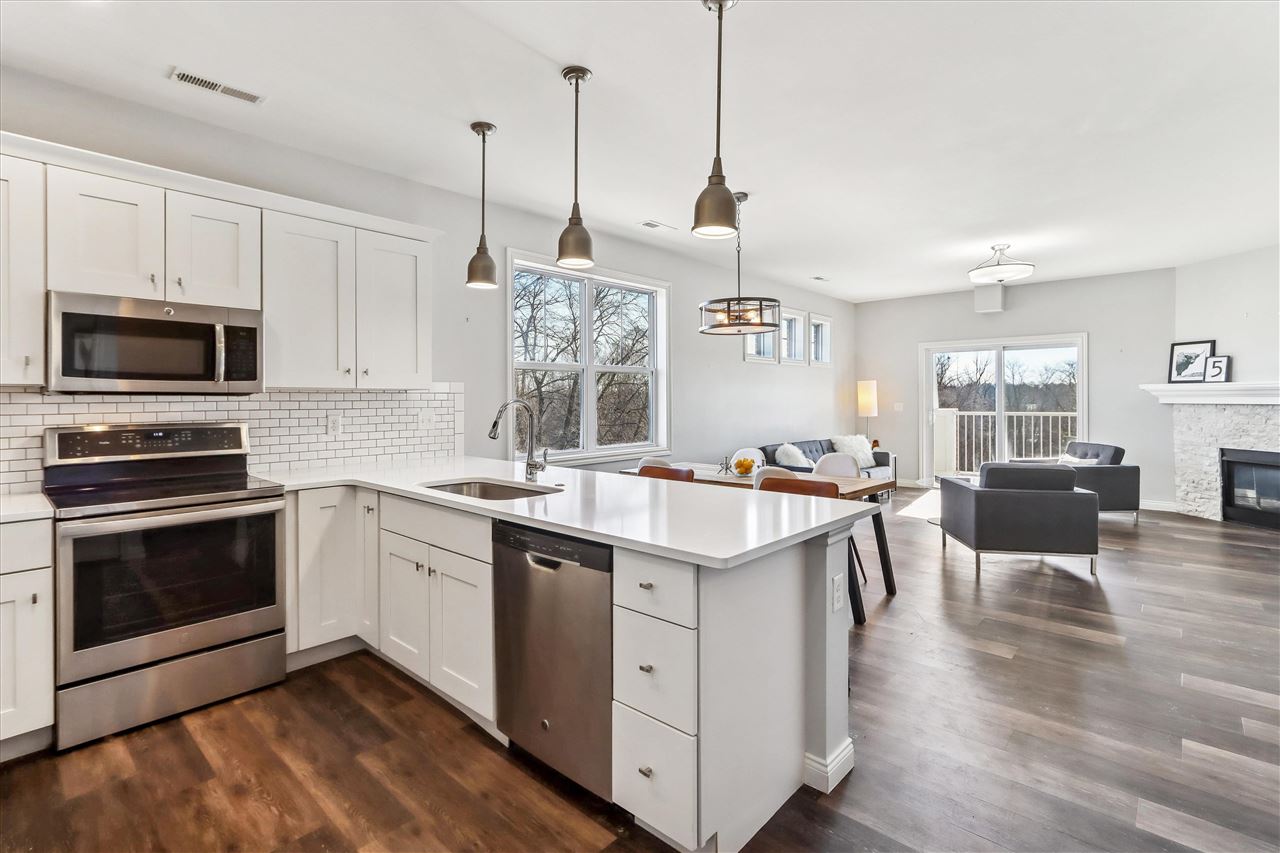 2176 Willenbrock Cir