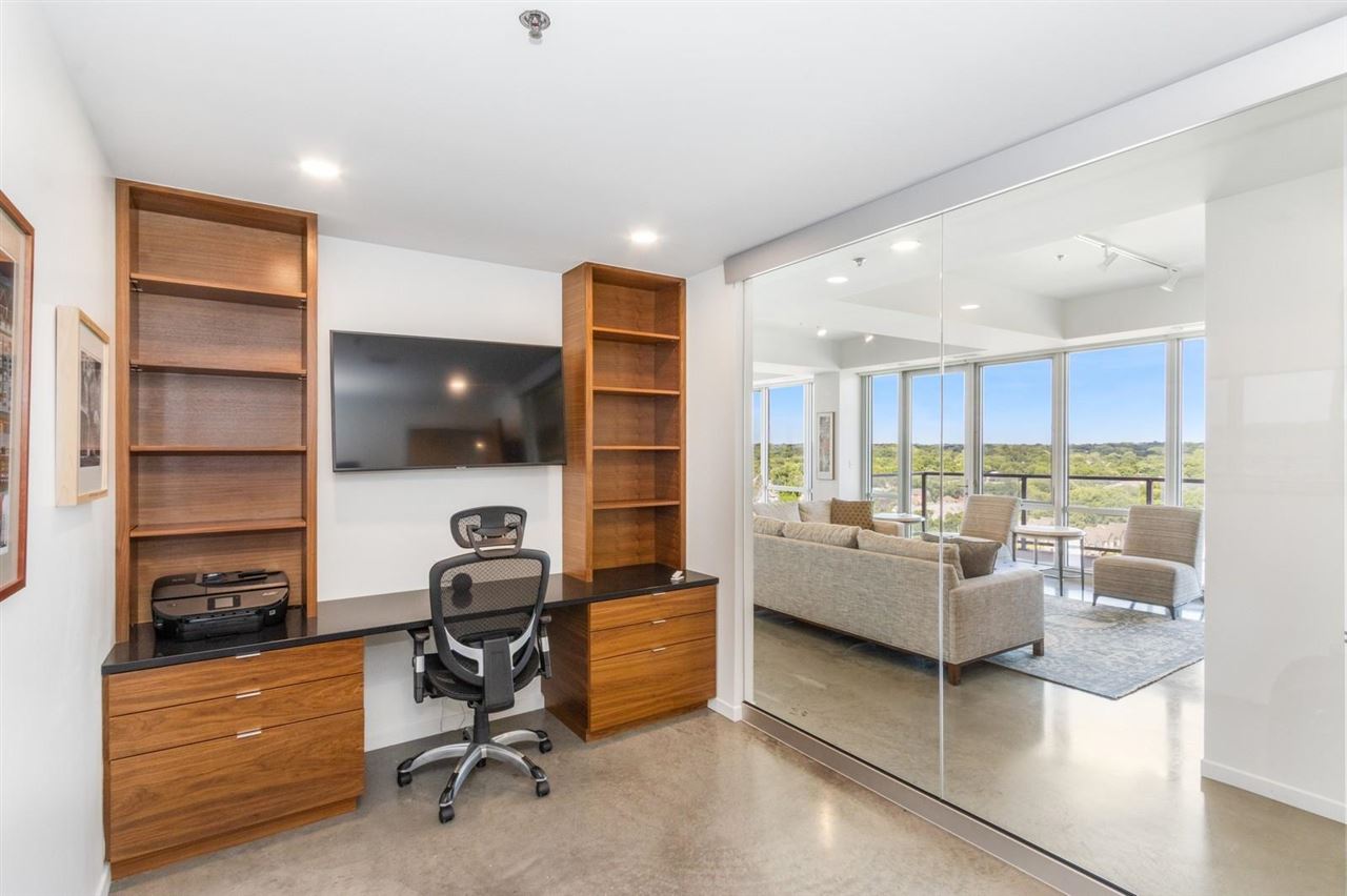 404 E College St Unit: No. 1101 + 1102