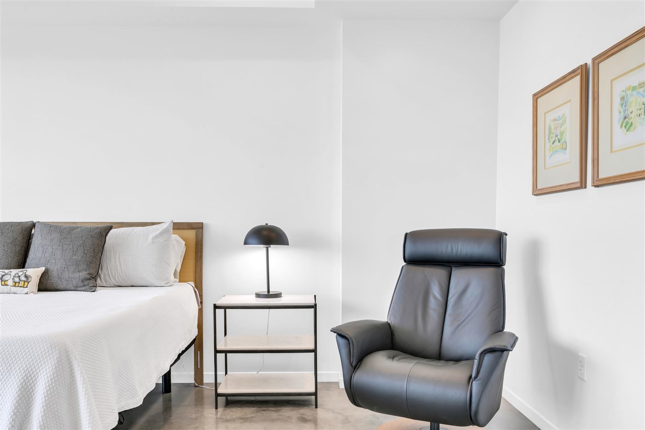 404 E College St Unit: No. 1101 + 1102