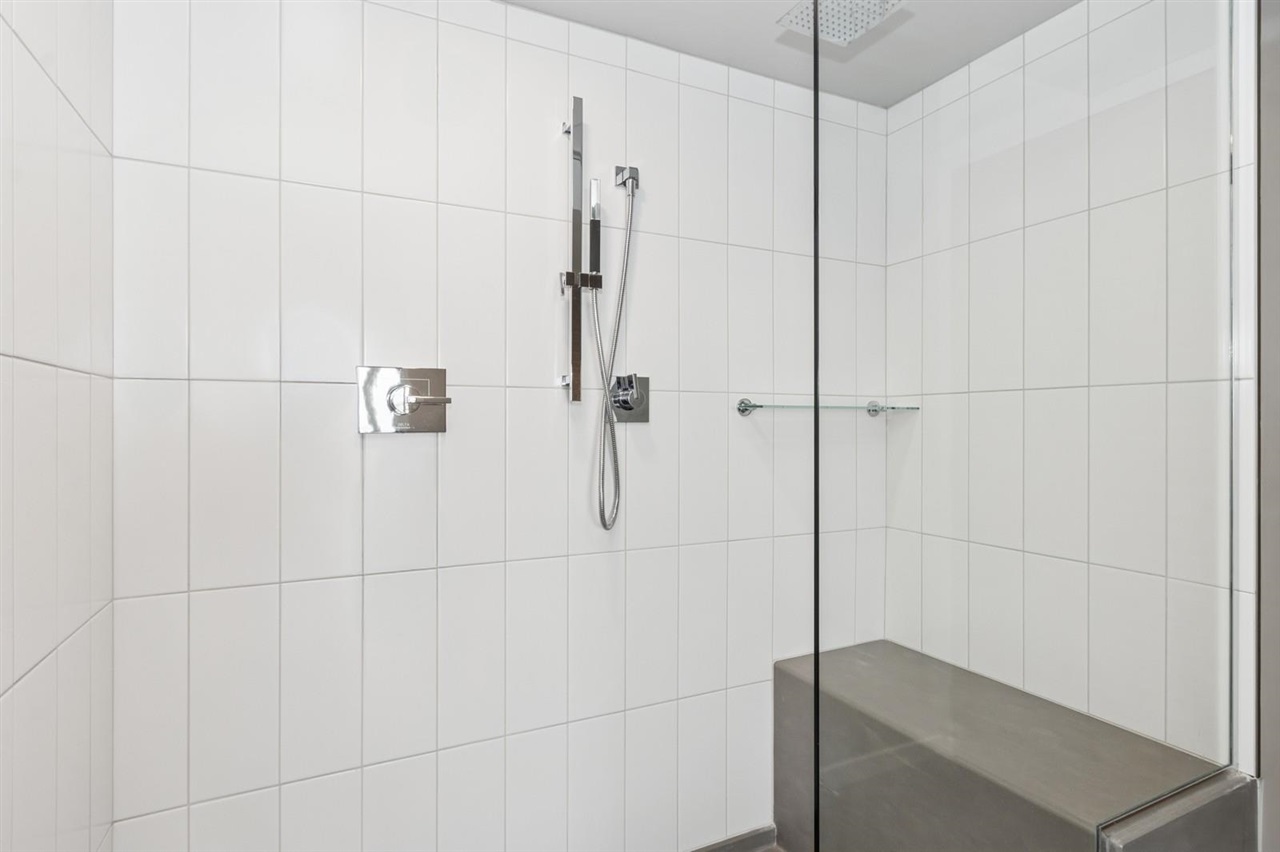 404 E College St Unit: No. 1101 + 1102