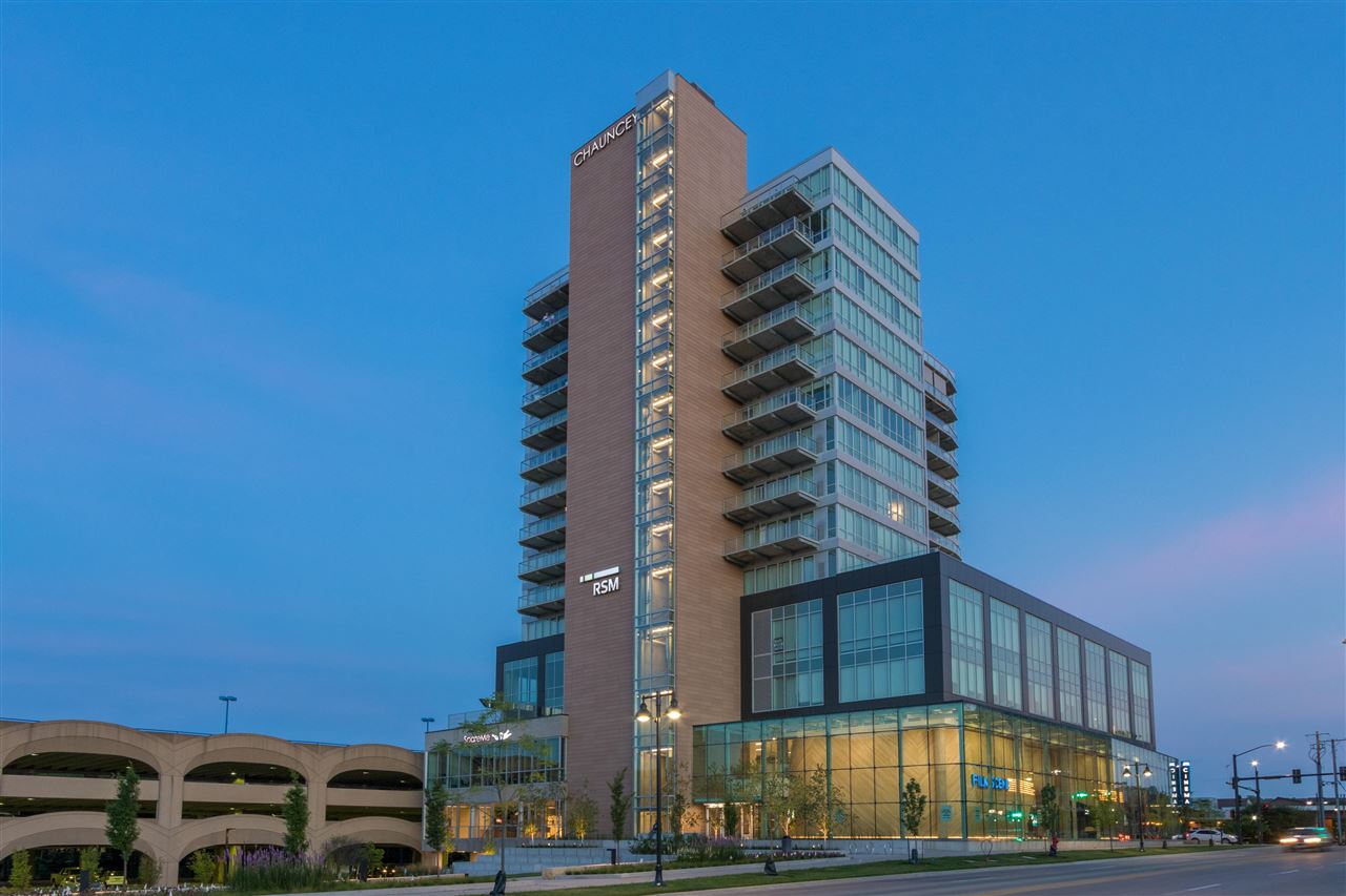 404 E College St. Unit: No. 908