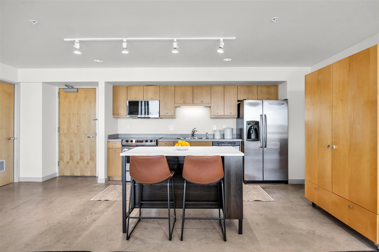 221 E College St Unit: 801