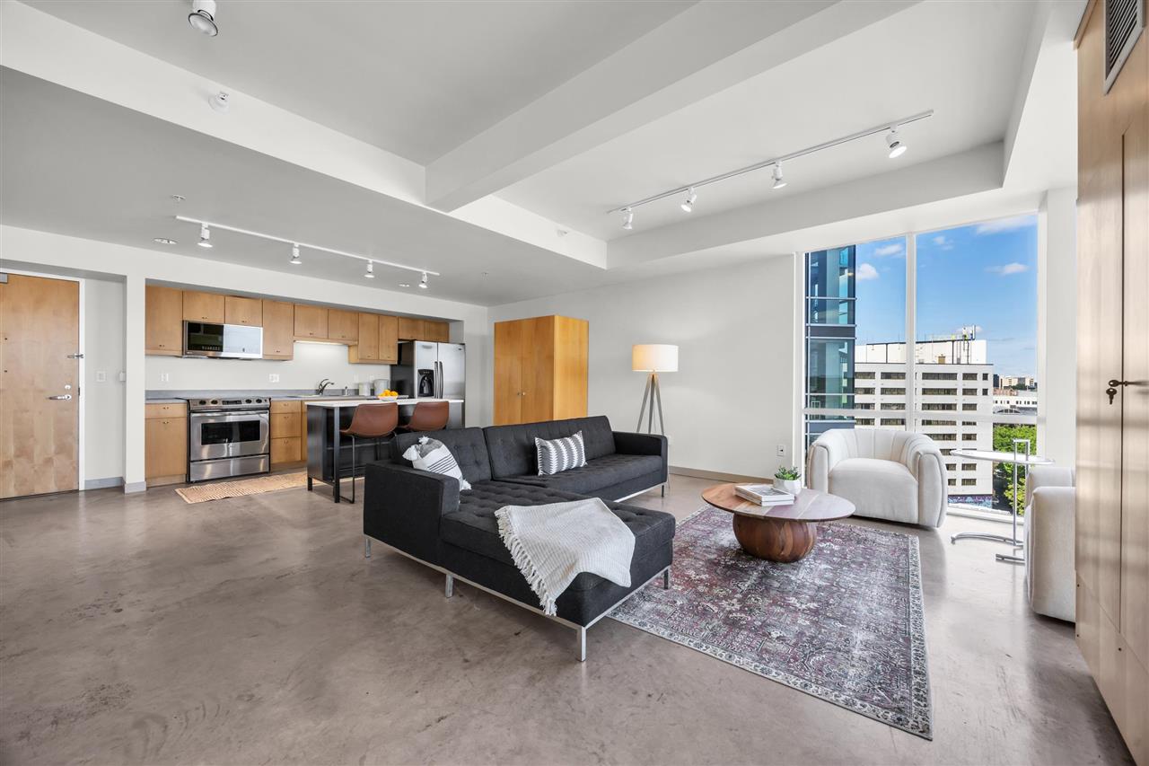 221 E College St Unit: 801