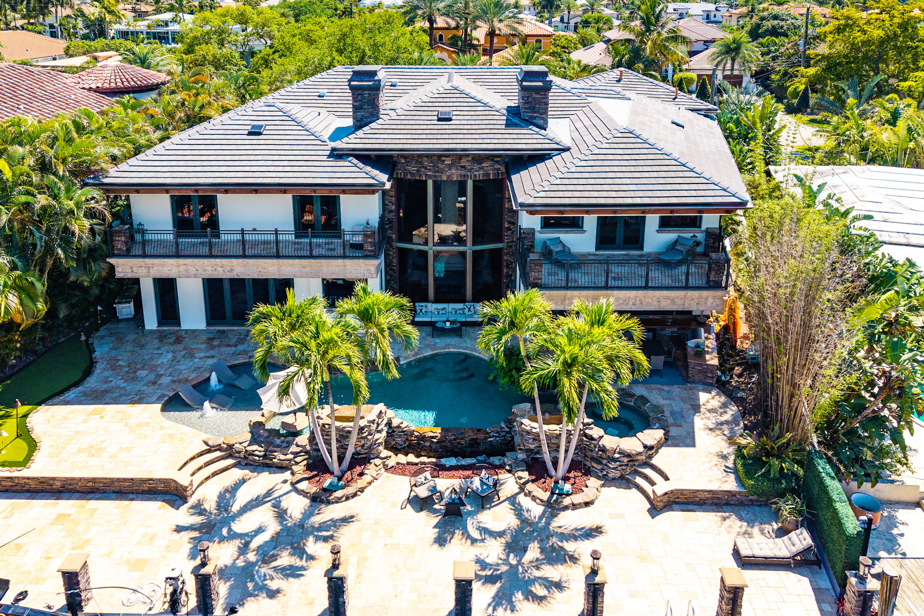 2325 NE 27th Street