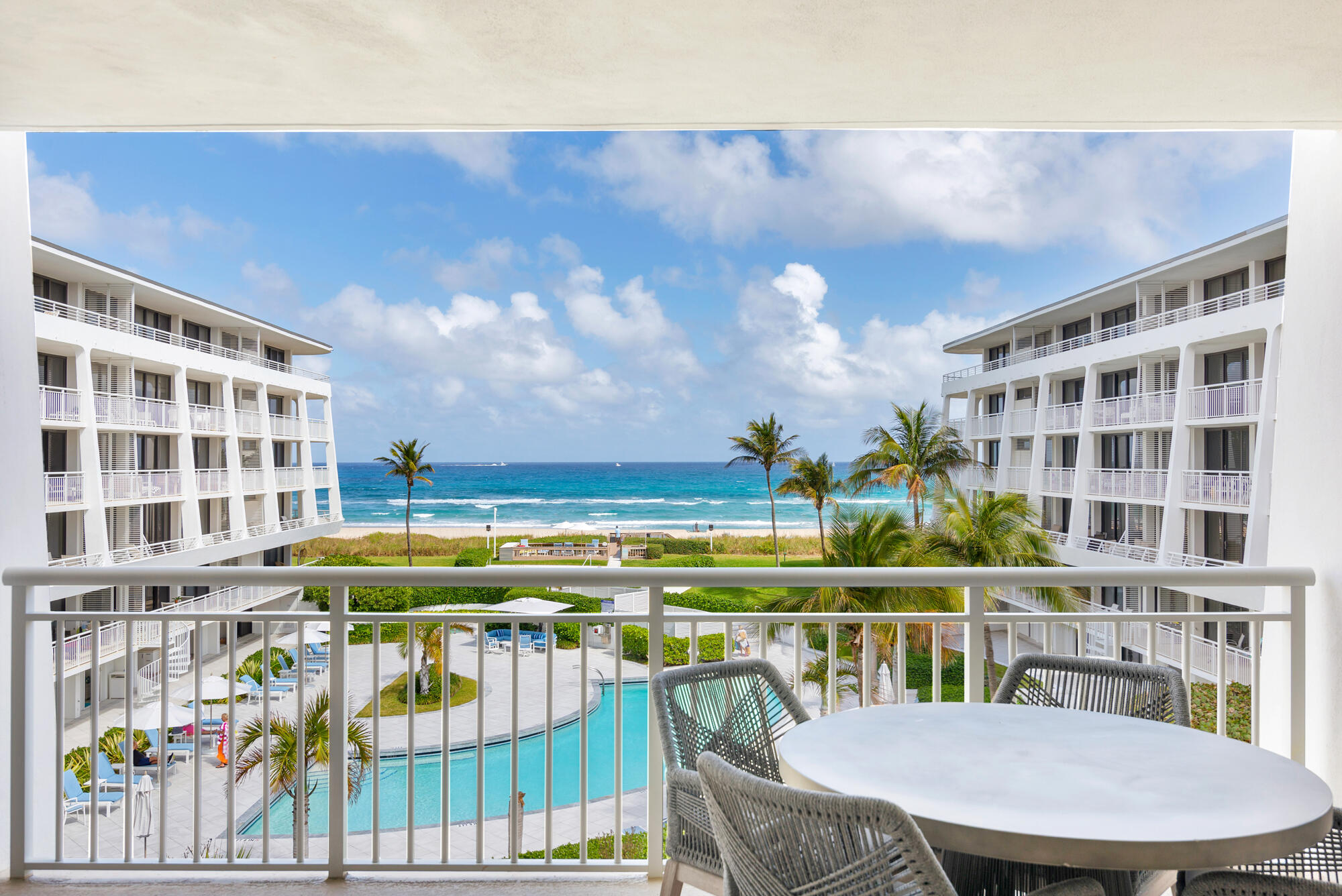 2600 S Ocean Boulevard 302w