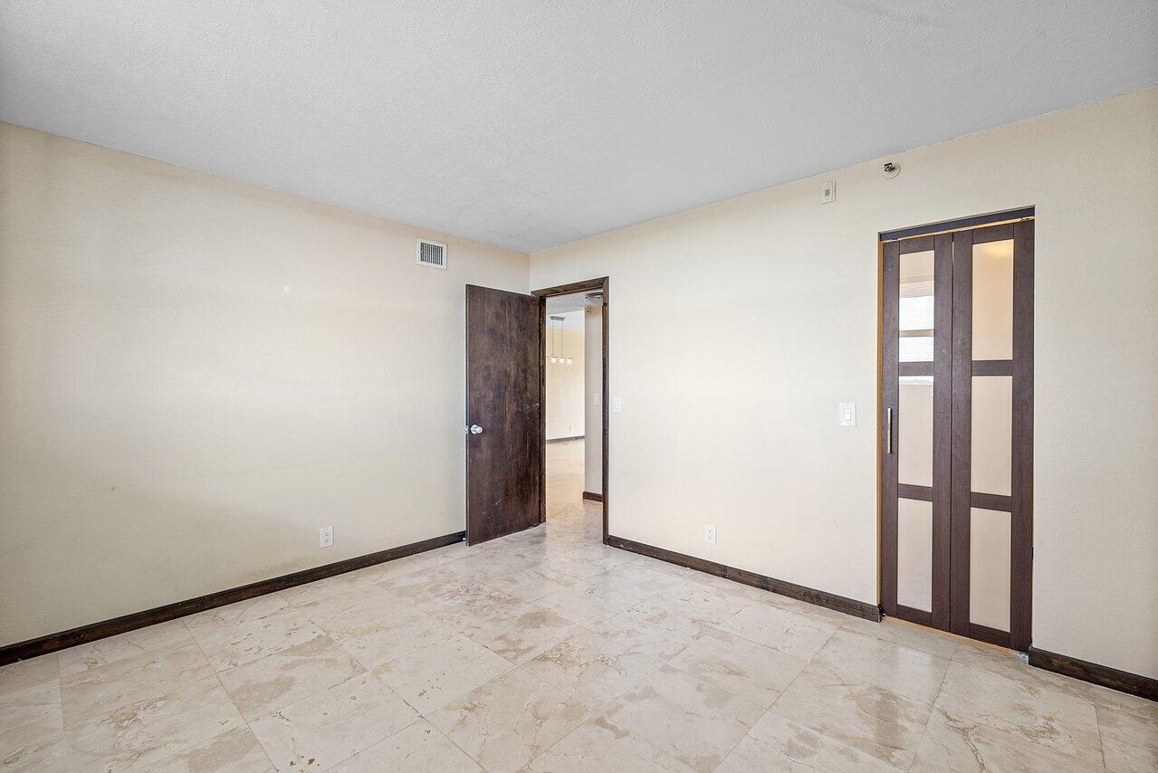 2400 Deer Creek Country Club Boulevard 609-1