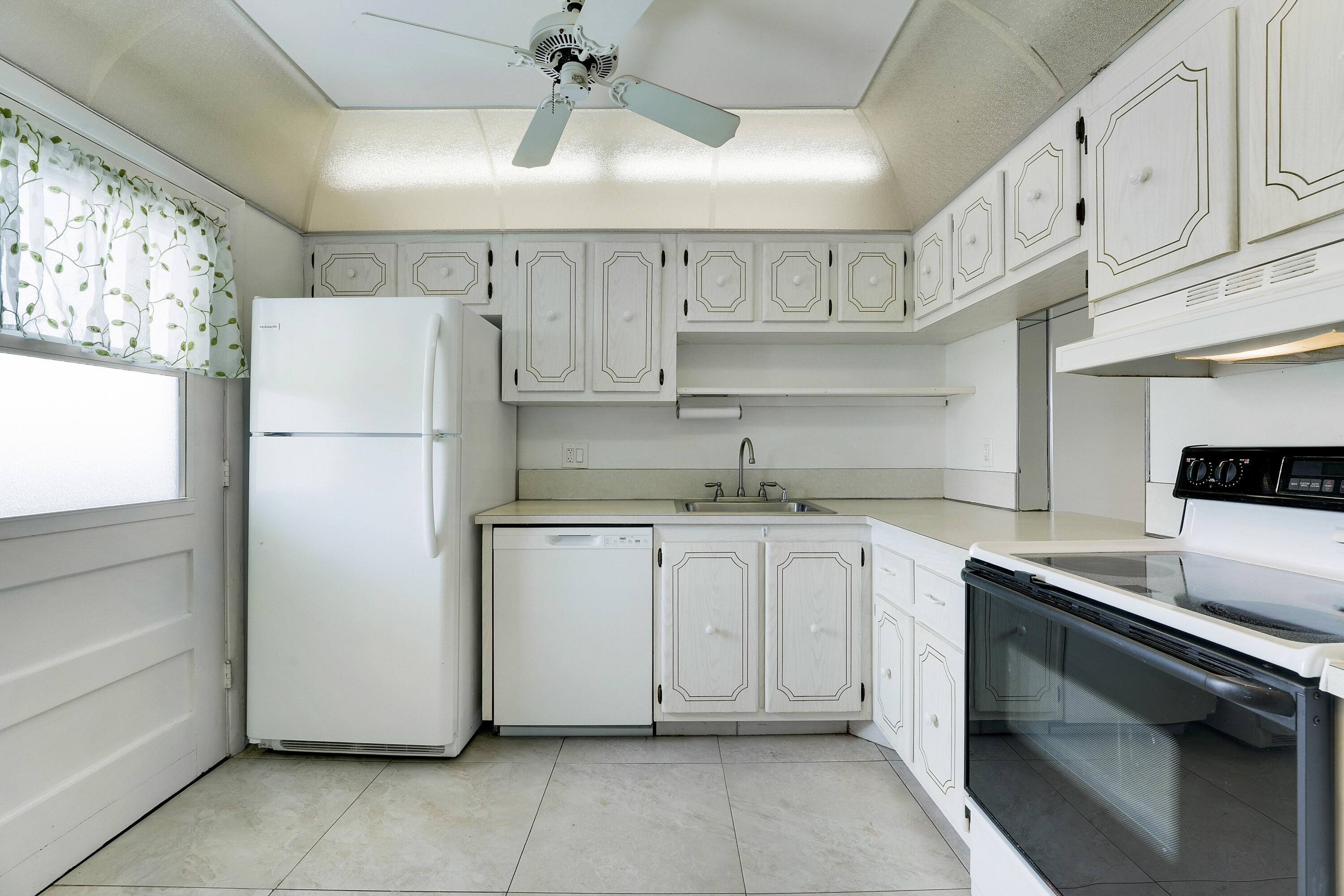 6161 NW 2nd Avenue 520