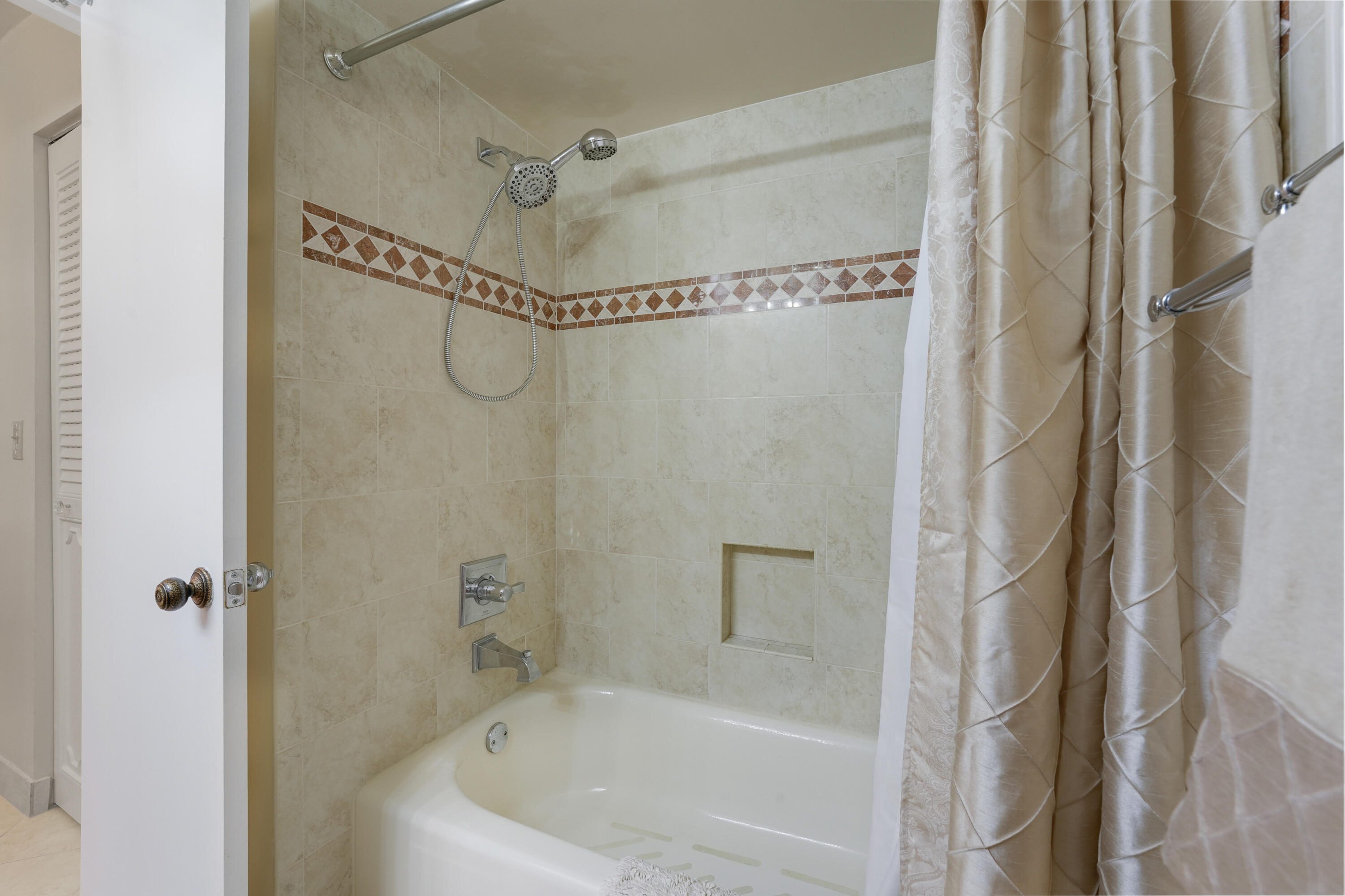 6461 NW 2nd Avenue 407