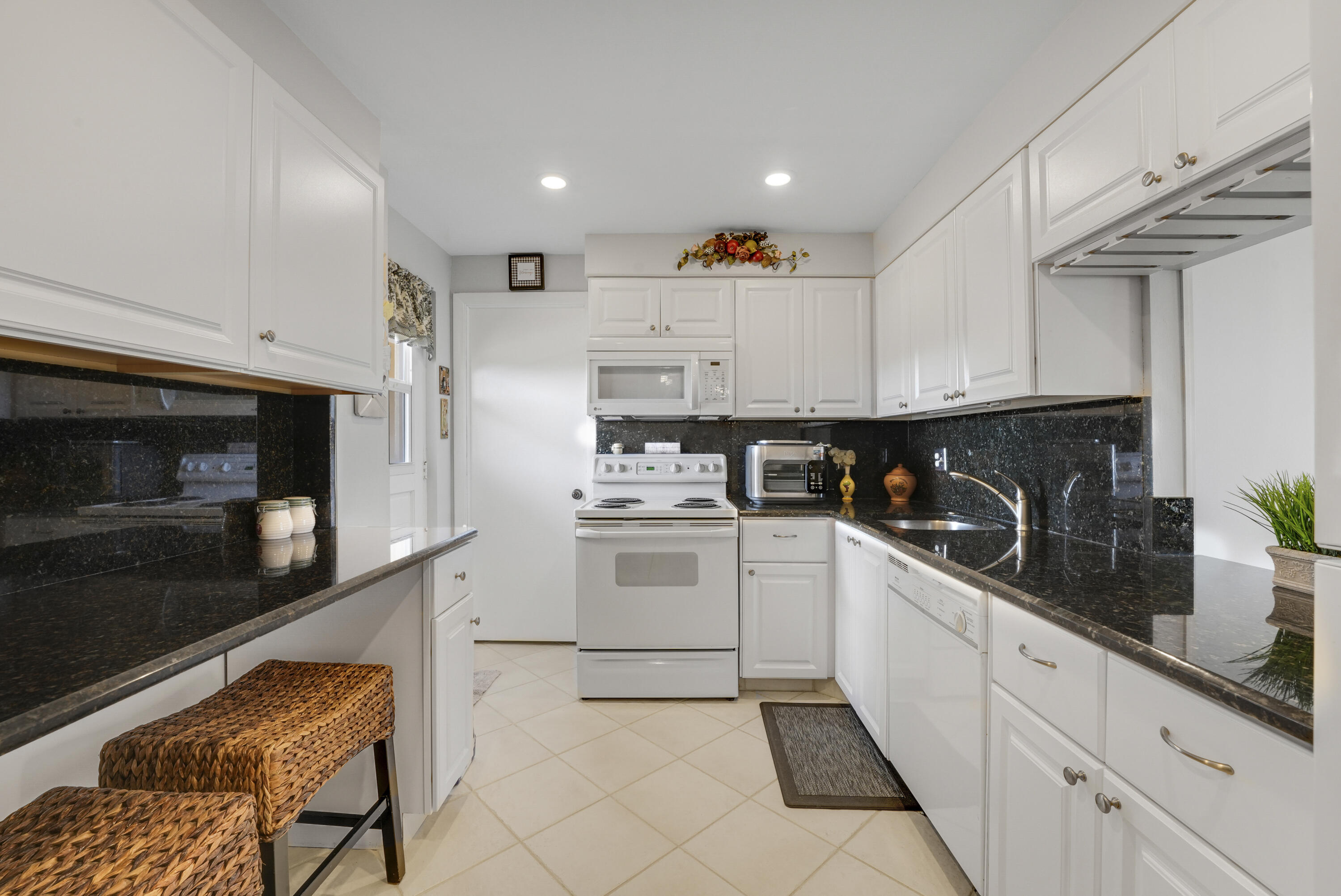 6461 NW 2nd Avenue 407